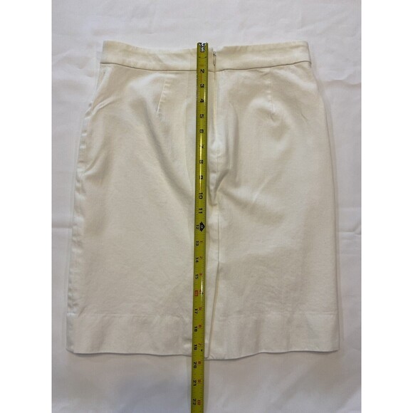 J Crew Women's Cream Colored No. 2 Pencil Skirt Stretch Lined Back Zip Size 2P - Picture 4 of 7